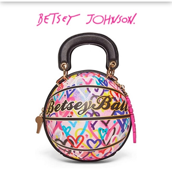 NWT!! Betsey Johnson graffiti heart basketball purse - Picture 5 of 6